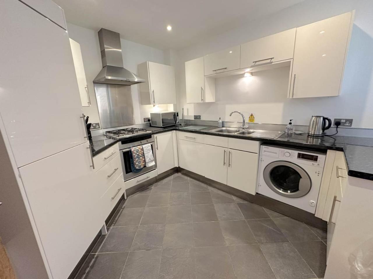 Parc Y Bryn Serviced Apartments Aberystwyth Luaran gambar
